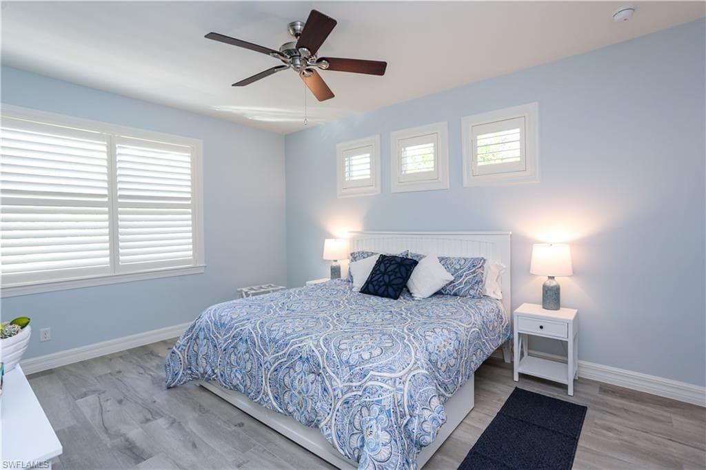 1480 Curlew AVE, NAPLES FL 34102-35