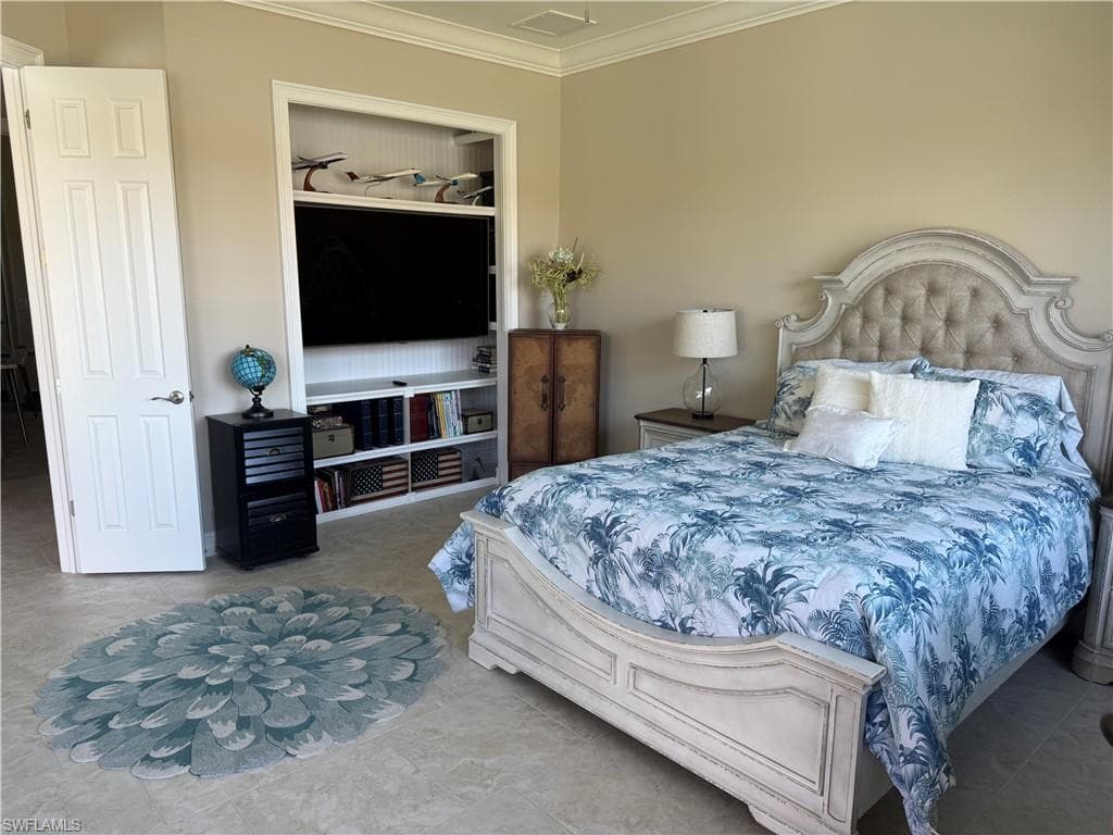 1456 Mockingbird DR, NAPLES FL 34120-28