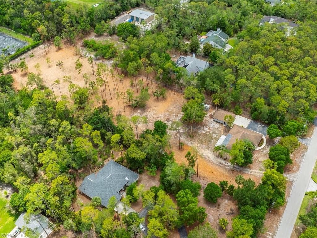 6940 Bottlebrush LN, NAPLES FL 34109-2