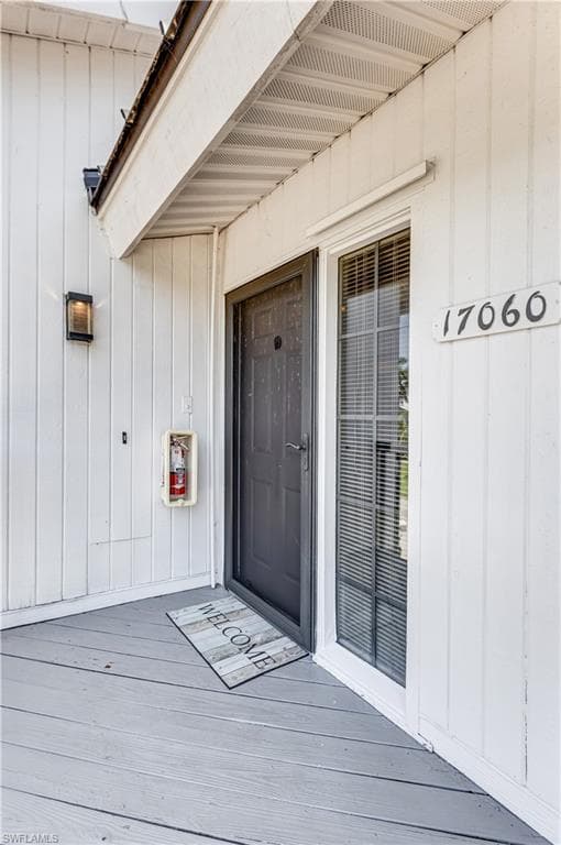 17060 Marina Cove LN, FORT MYERS FL 33908-31