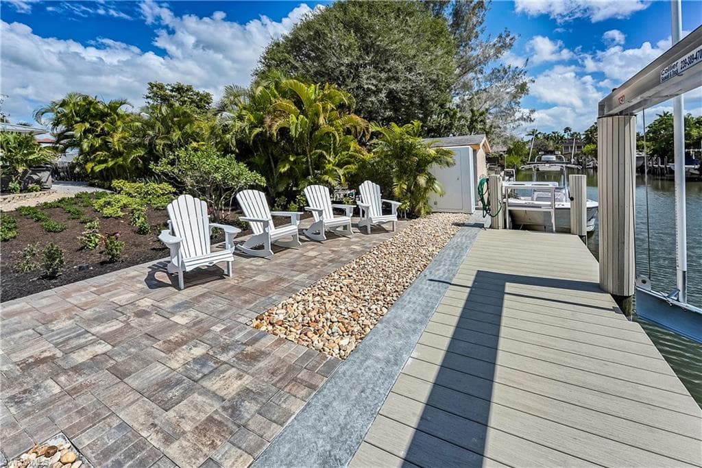 1540 Curlew AVE, NAPLES FL 34102-26