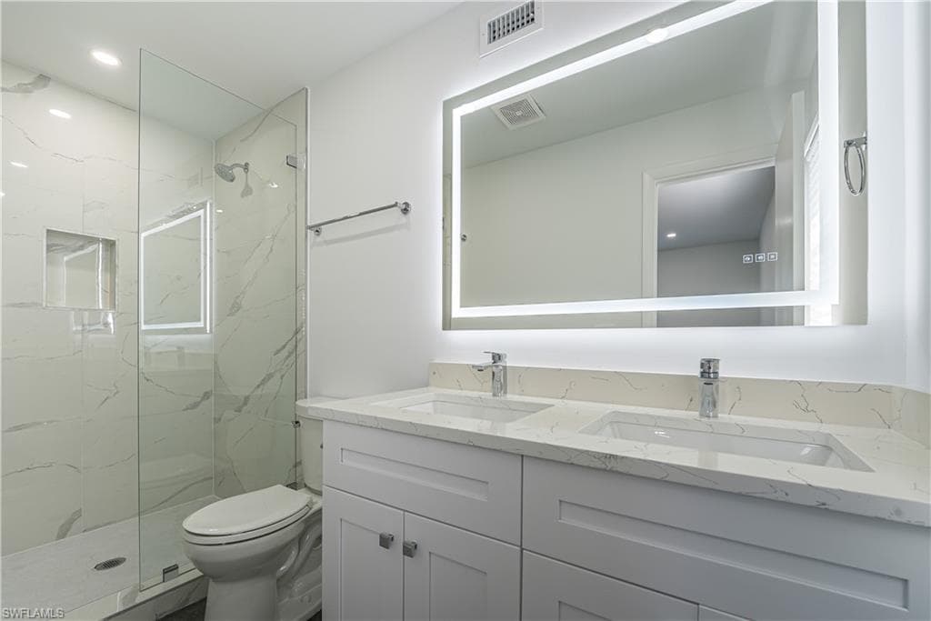 2564 Poinciana ST, NAPLES FL 34105-16