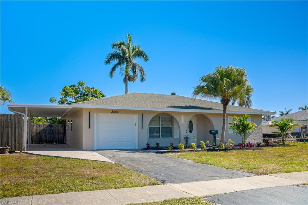 2564 Poinciana ST, NAPLES FL 34105-27