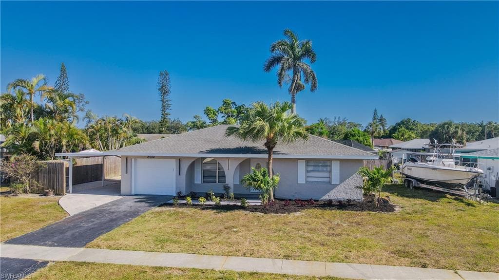 2564 Poinciana ST, NAPLES FL 34105-20