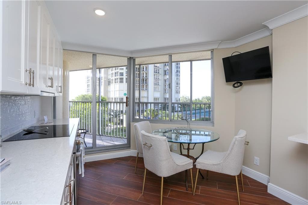4041 Gulf Shore BLVD N # 305, NAPLES FL 34103-12