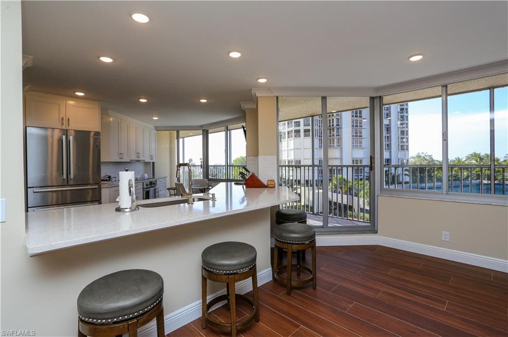 4041 Gulf Shore BLVD N # 305, NAPLES FL 34103-6
