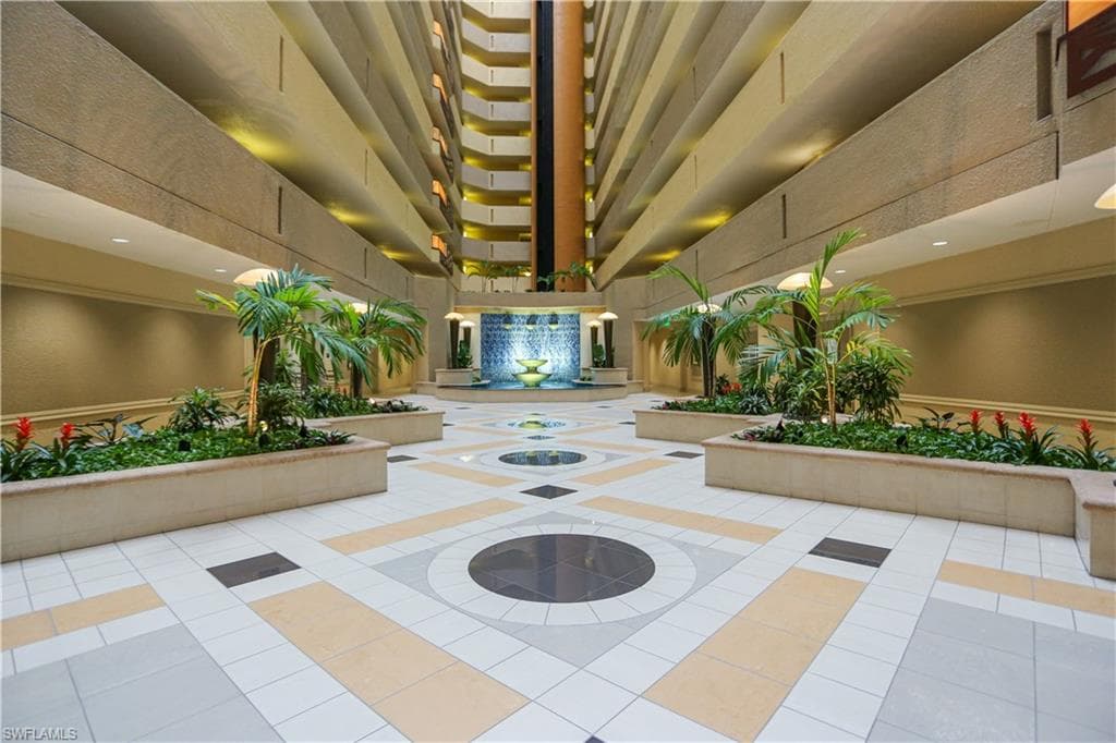 4041 Gulf Shore BLVD N # 305, NAPLES FL 34103-31