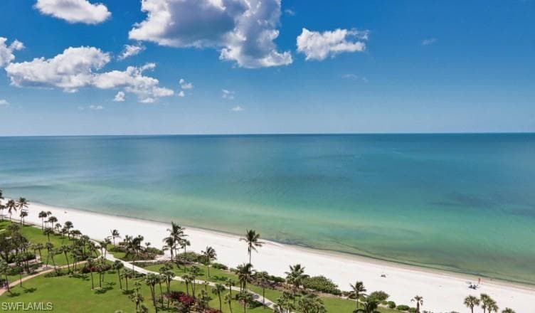 4041 Gulf Shore BLVD N # 305, NAPLES FL 34103-37