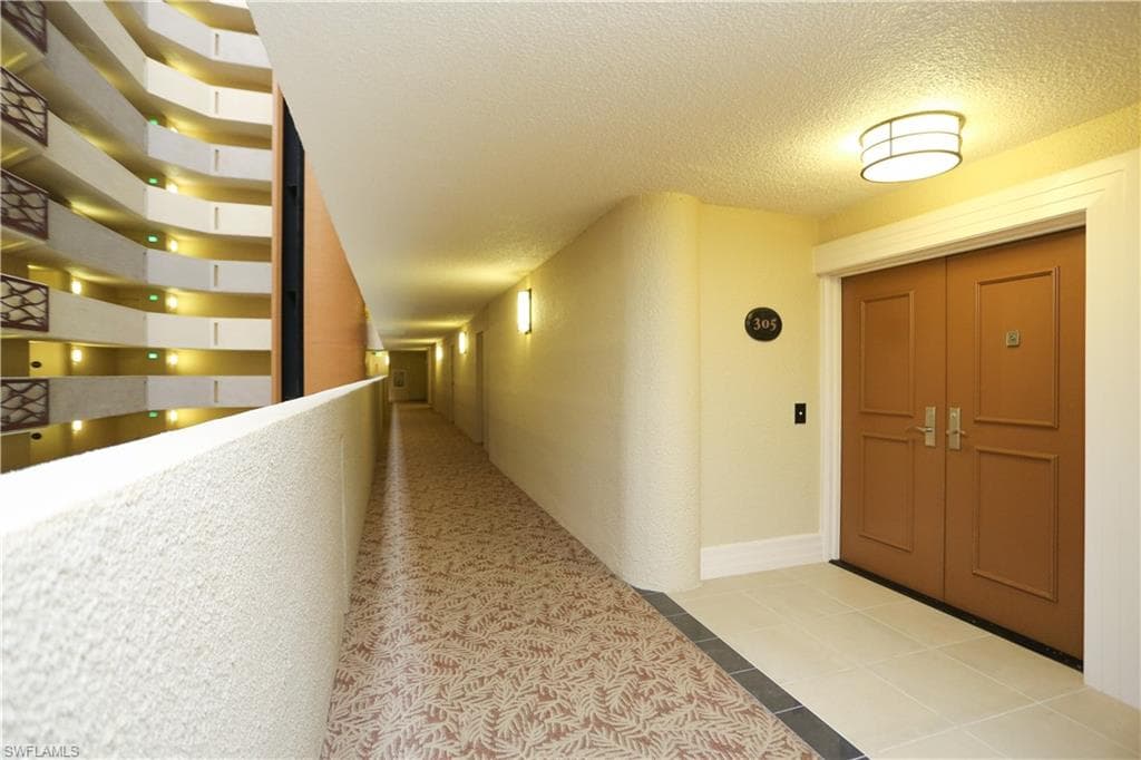 4041 Gulf Shore BLVD N # 305, NAPLES FL 34103-28