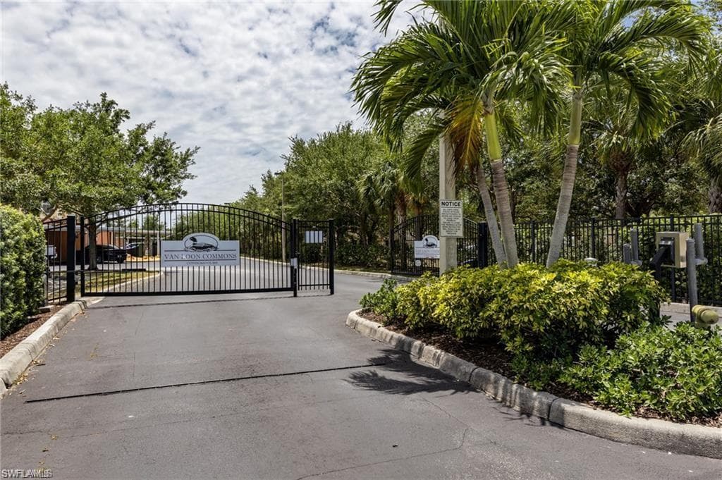 1141 Van Loon Commons CIR # 204, CAPE CORAL FL 33909-34