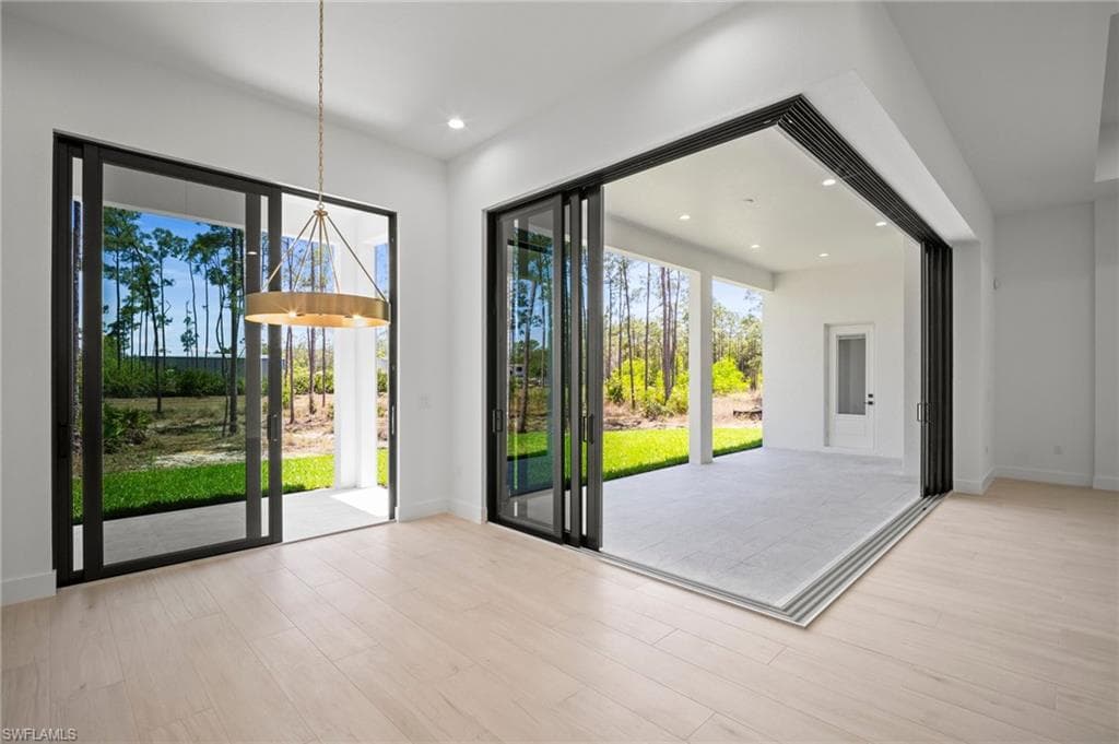 25400 Divot DR, BONITA SPRINGS FL 34135-15