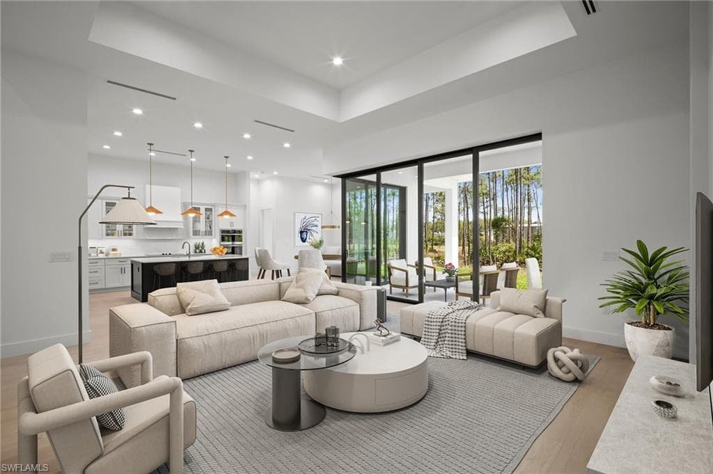 25400 Divot DR, BONITA SPRINGS FL 34135-4