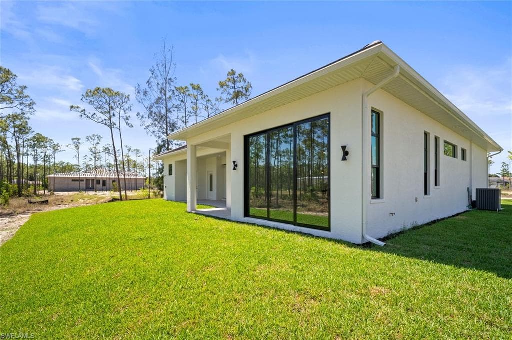 25400 Divot DR, BONITA SPRINGS FL 34135-33