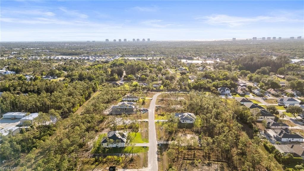 25400 Divot DR, BONITA SPRINGS FL 34135-37