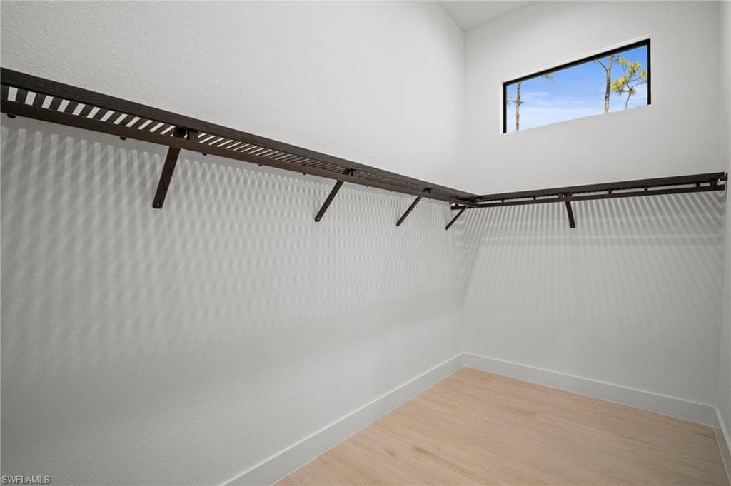 25400 Divot DR, BONITA SPRINGS FL 34135-17