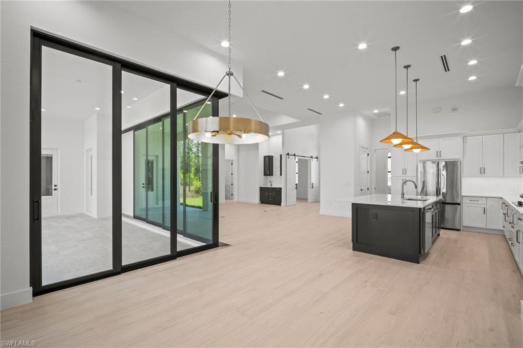 25400 Divot DR, BONITA SPRINGS FL 34135-14