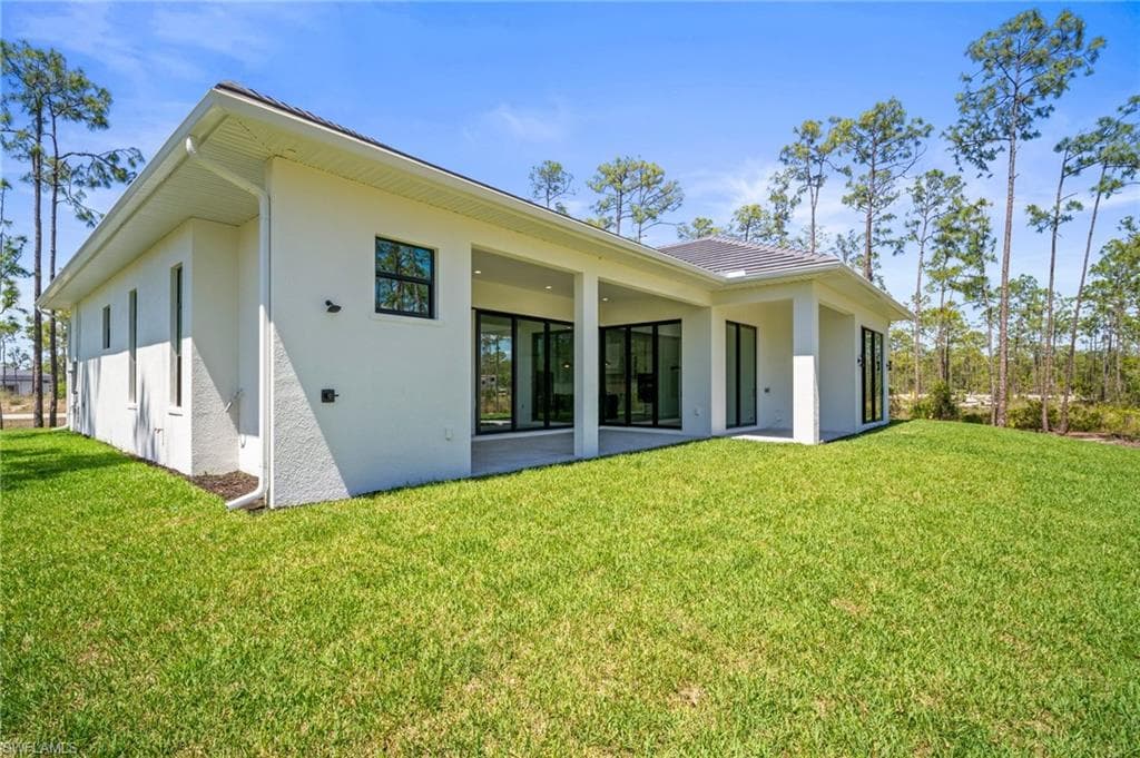 25400 Divot DR, BONITA SPRINGS FL 34135-34