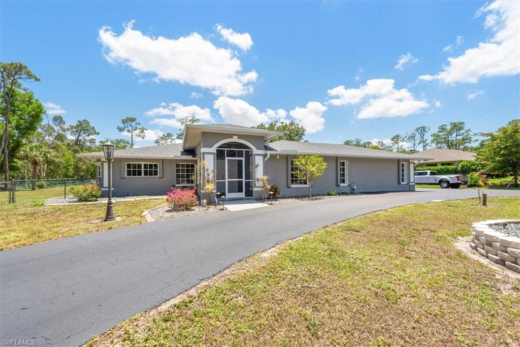 15261 Shamrock DR, FORT MYERS FL 33912-5