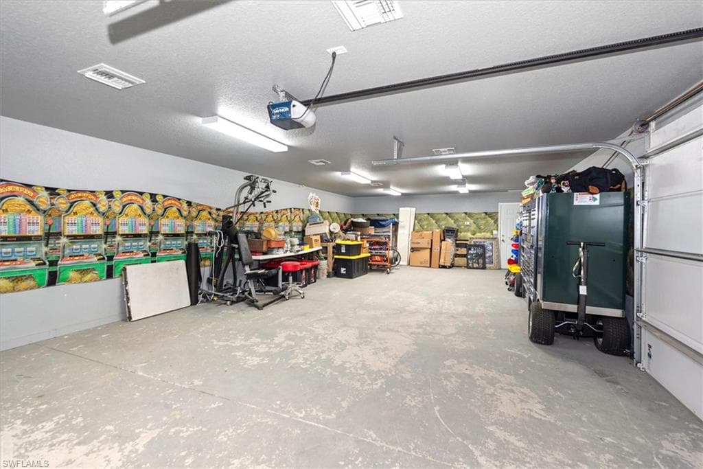 15261 Shamrock DR, FORT MYERS FL 33912-42