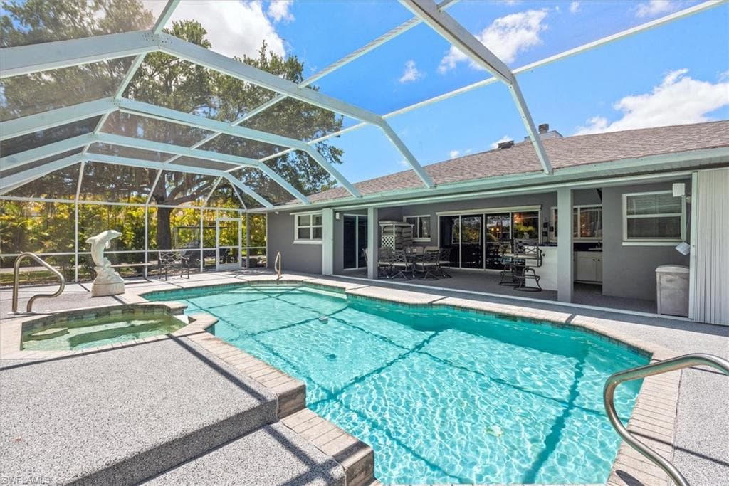 15261 Shamrock DR, FORT MYERS FL 33912-28