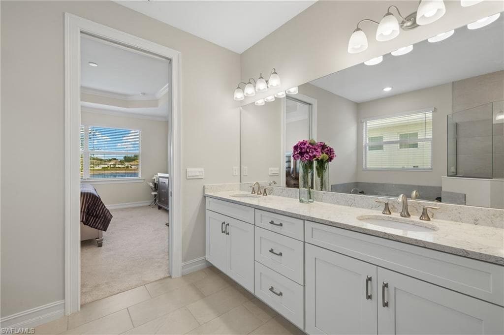 309 Spiaggio CT, NAPLES FL 34114-15