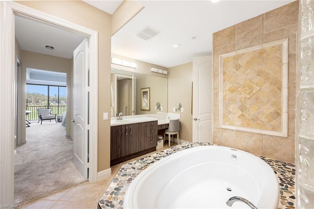 560 El Camino Real # 1102, NAPLES FL 34119-22