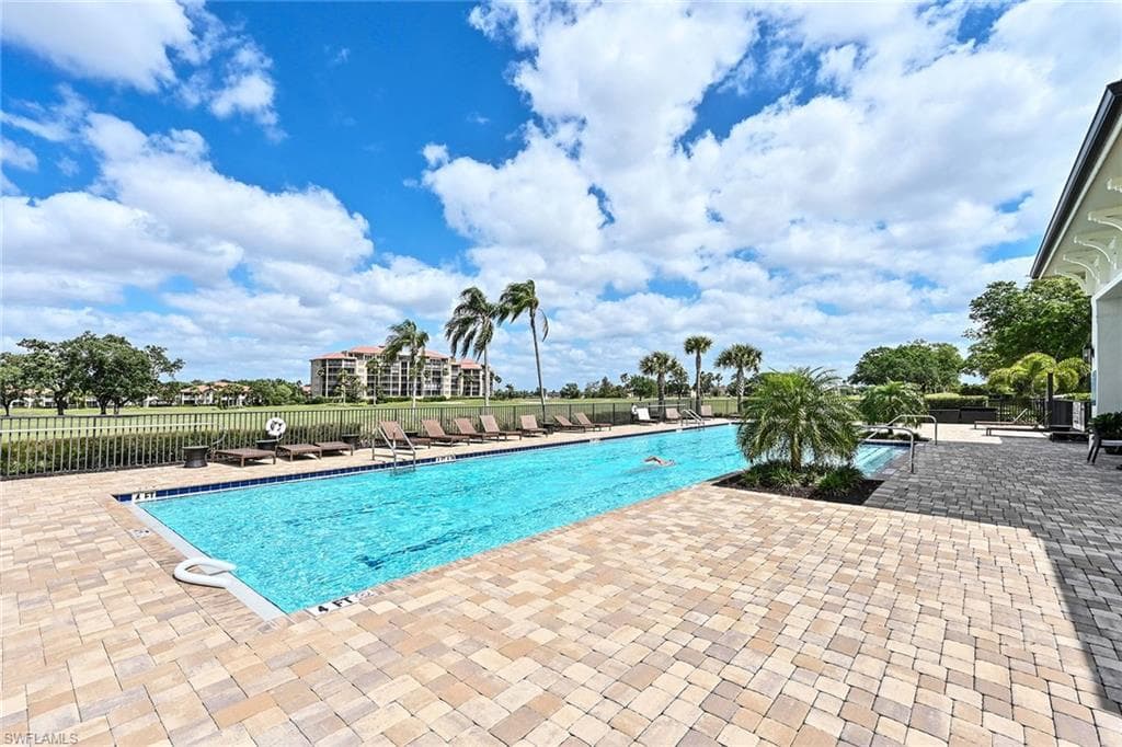 560 El Camino Real # 1102, NAPLES FL 34119-36