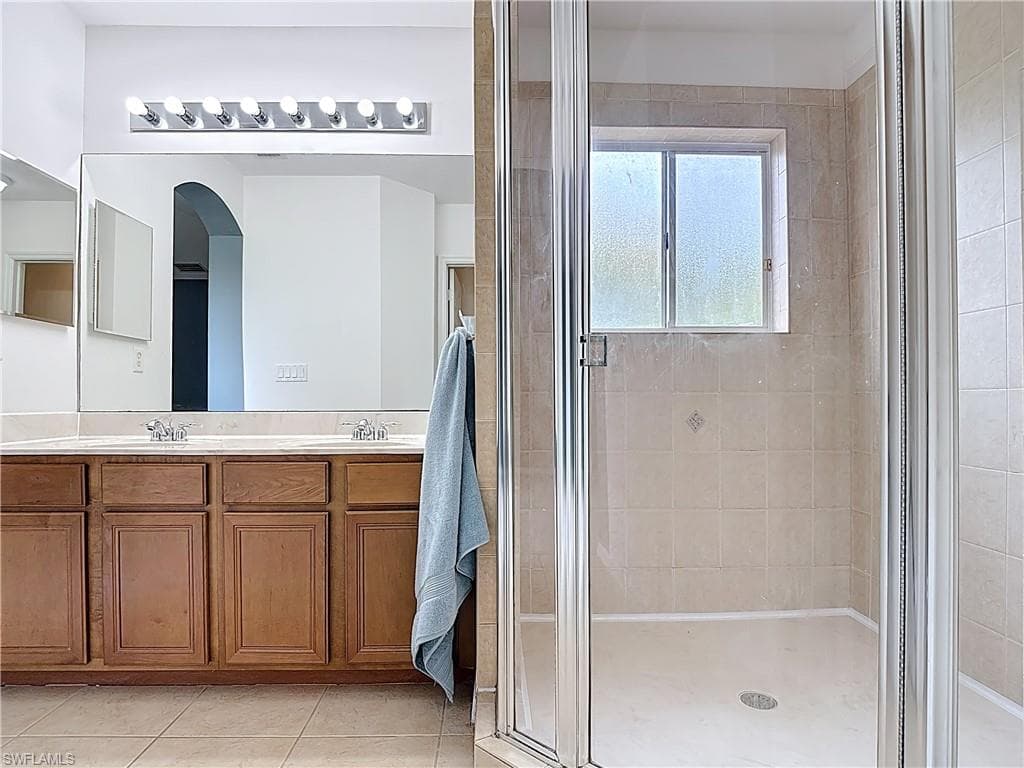 10013 Chiana CIR, FORT MYERS FL 33905-12