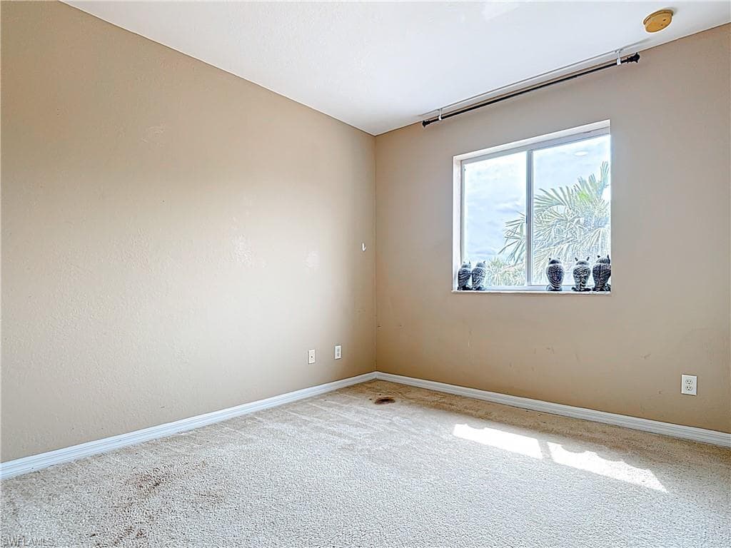 10013 Chiana CIR, FORT MYERS FL 33905-15