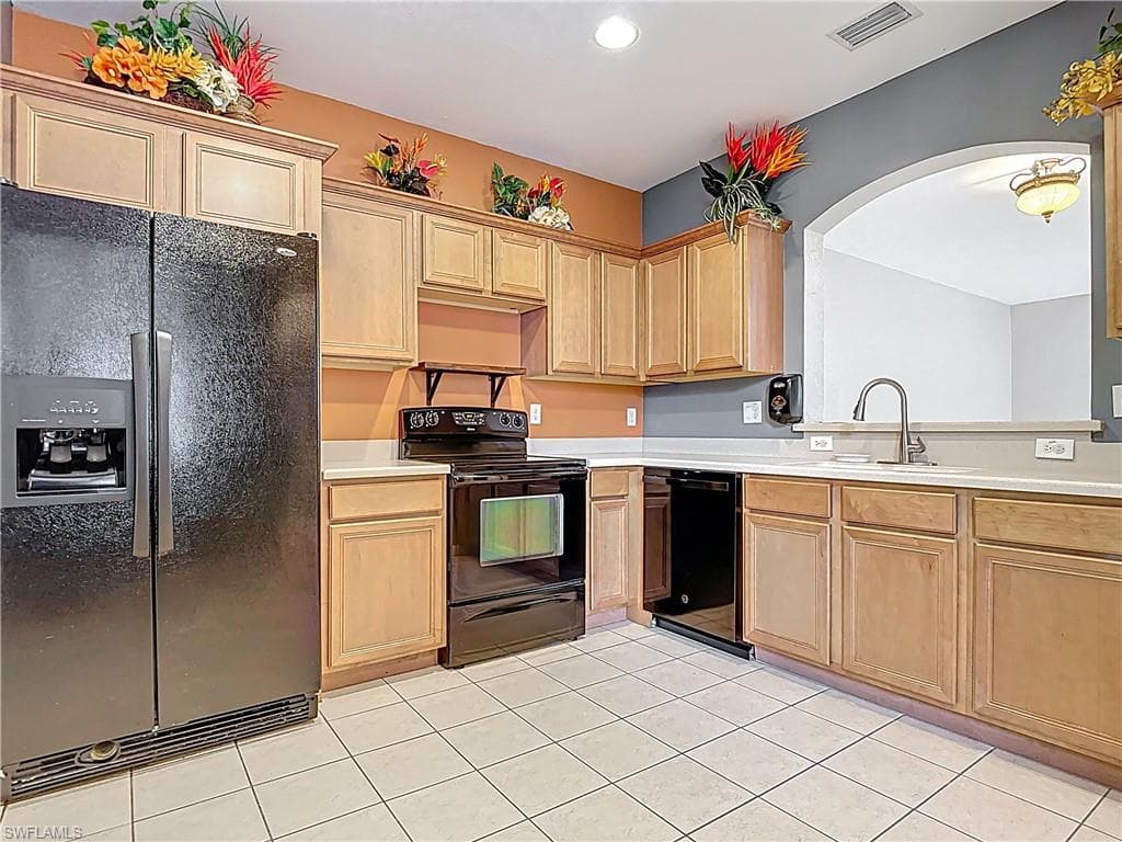 10013 Chiana CIR, FORT MYERS FL 33905-7