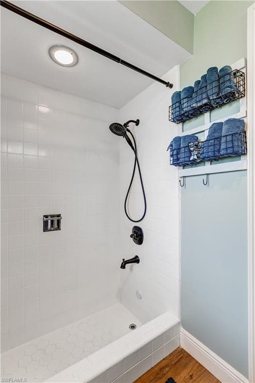 5692 Eichen CIR W, FORT MYERS FL 33919-41