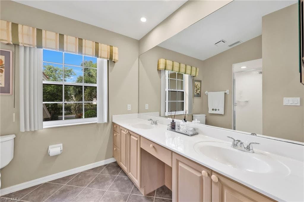 2476 Orchid Bay DR # W201, NAPLES FL 34109-15