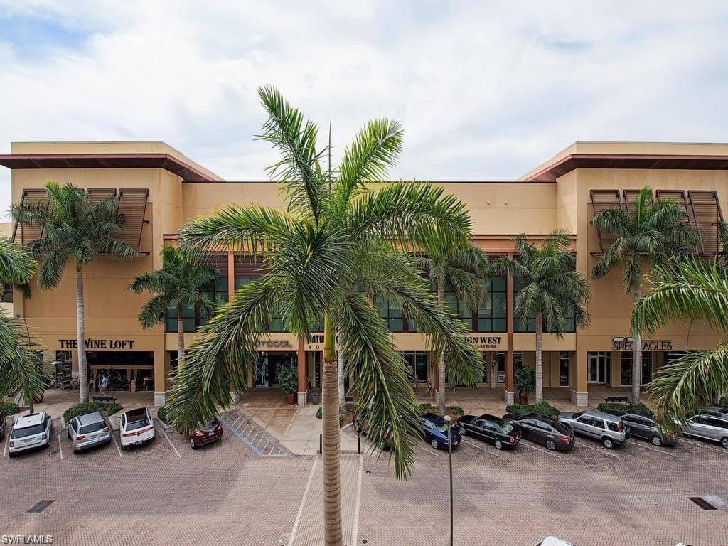 9123 Strada PL # 7306, NAPLES FL 34108-10