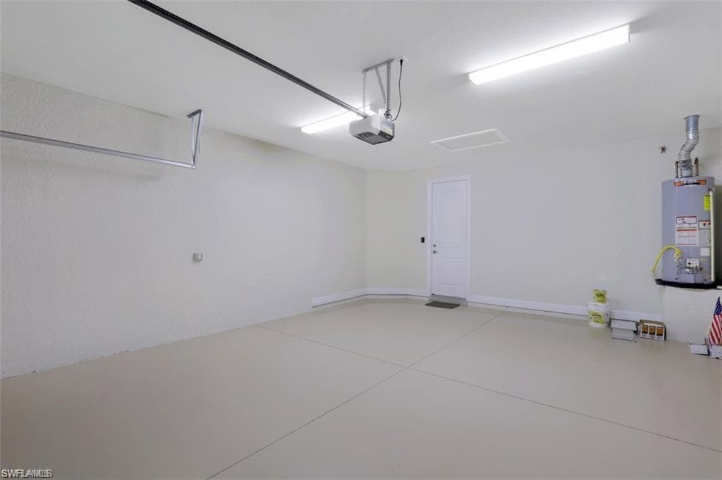 7253 Wilton DR, NAPLES FL 34109-16