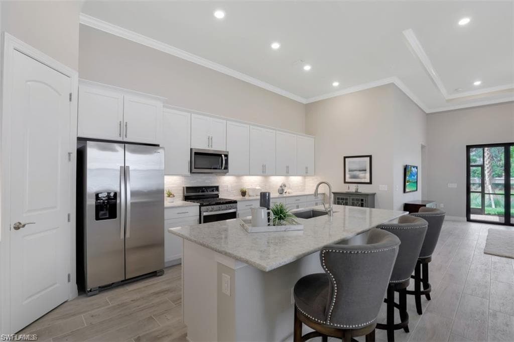 7253 Wilton DR, NAPLES FL 34109-4