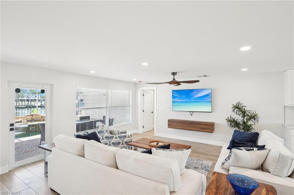 18195 Cutlass DR, FORT MYERS BEACH FL 33931-4