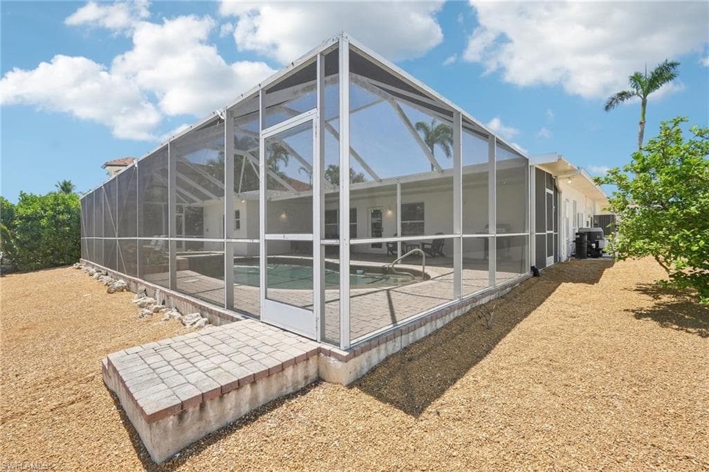 18195 Cutlass DR, FORT MYERS BEACH FL 33931-39