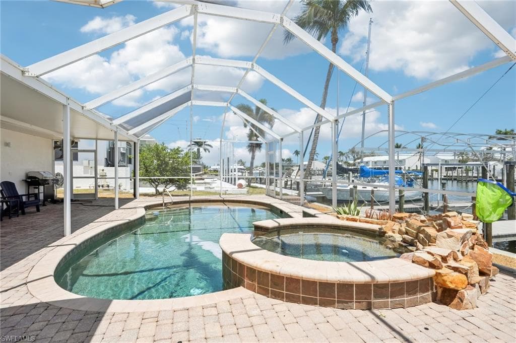 18195 Cutlass DR, FORT MYERS BEACH FL 33931-30