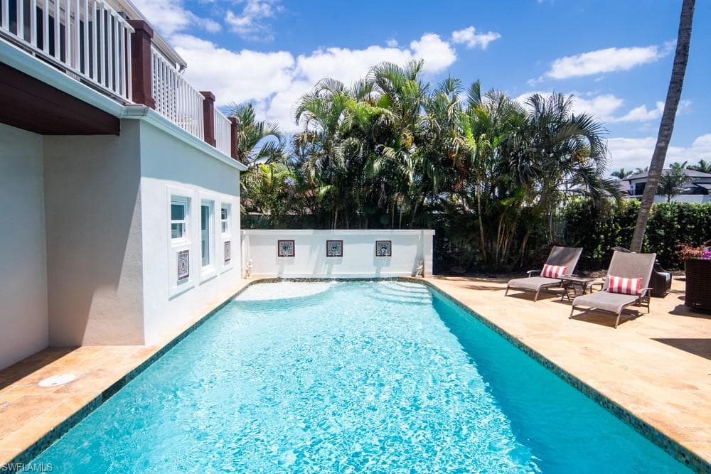 374 14th AVE S, NAPLES FL 34102-24