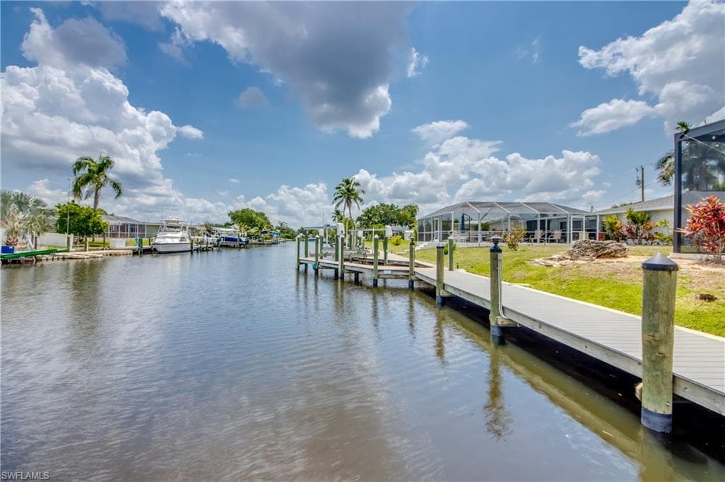 1720 Lakeview BLVD, NORTH FORT MYERS FL 33903-38