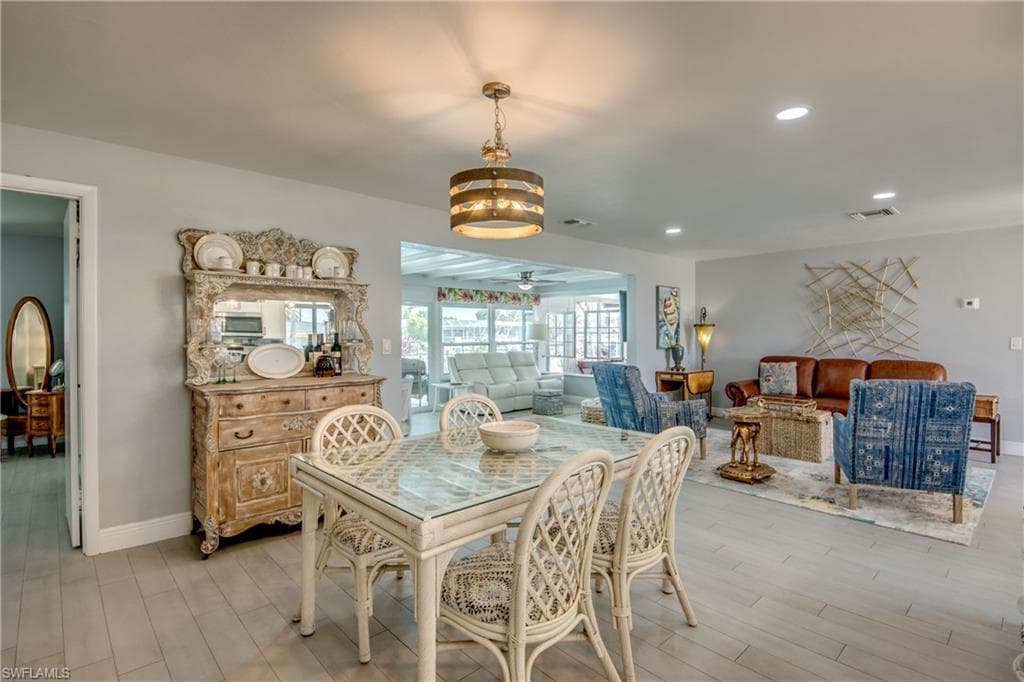 1720 Lakeview BLVD, NORTH FORT MYERS FL 33903-10