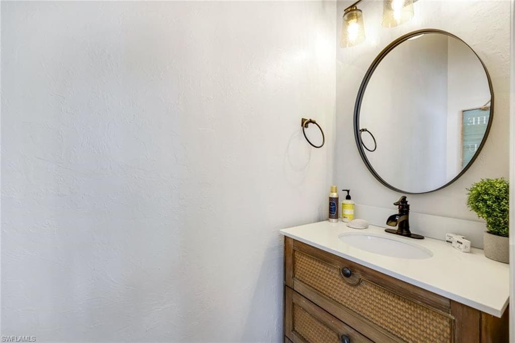 3347 SE 19th AVE, CAPE CORAL FL 33904-29