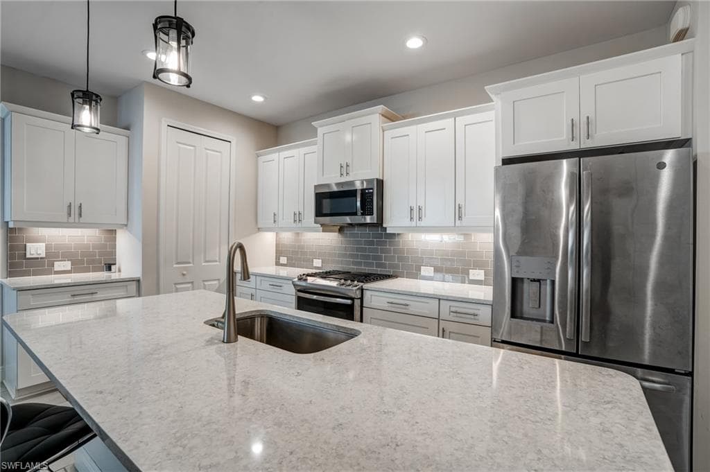 7028 Mistral WAY, FORT MYERS FL 33966-11