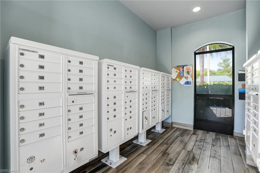 7028 Mistral WAY, FORT MYERS FL 33966-28