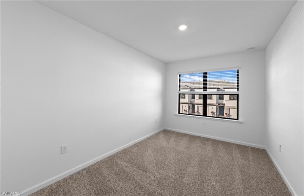 27893 Radiant CT, BONITA SPRINGS FL 34135-16