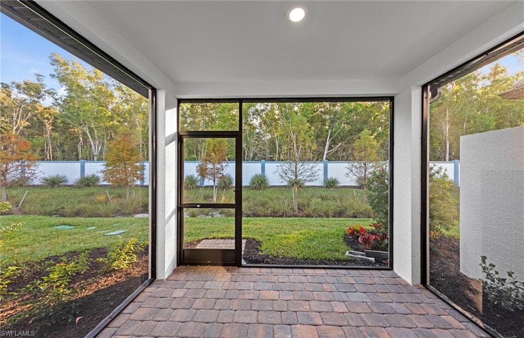 27893 Radiant CT, BONITA SPRINGS FL 34135-21