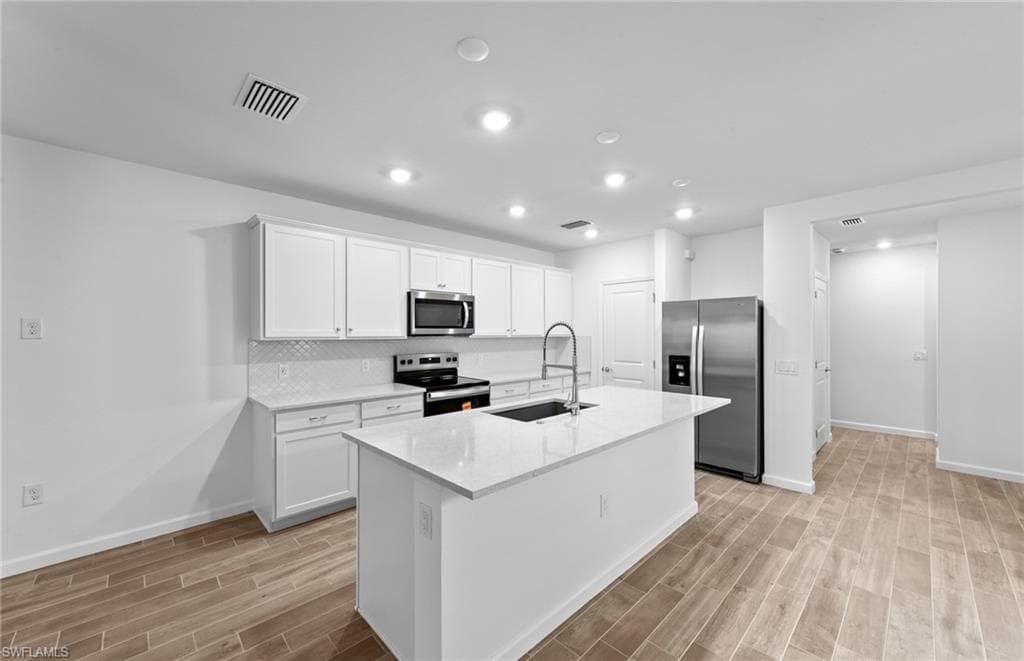 27893 Radiant CT, BONITA SPRINGS FL 34135-3