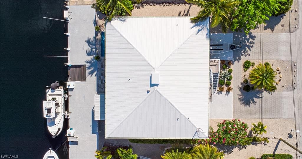 141 El Capitan DR, ISLAMORADA FL 33036-43