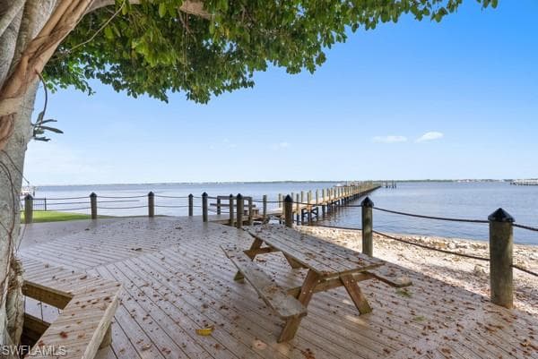 819 James ST, FORT MYERS FL 33916-17