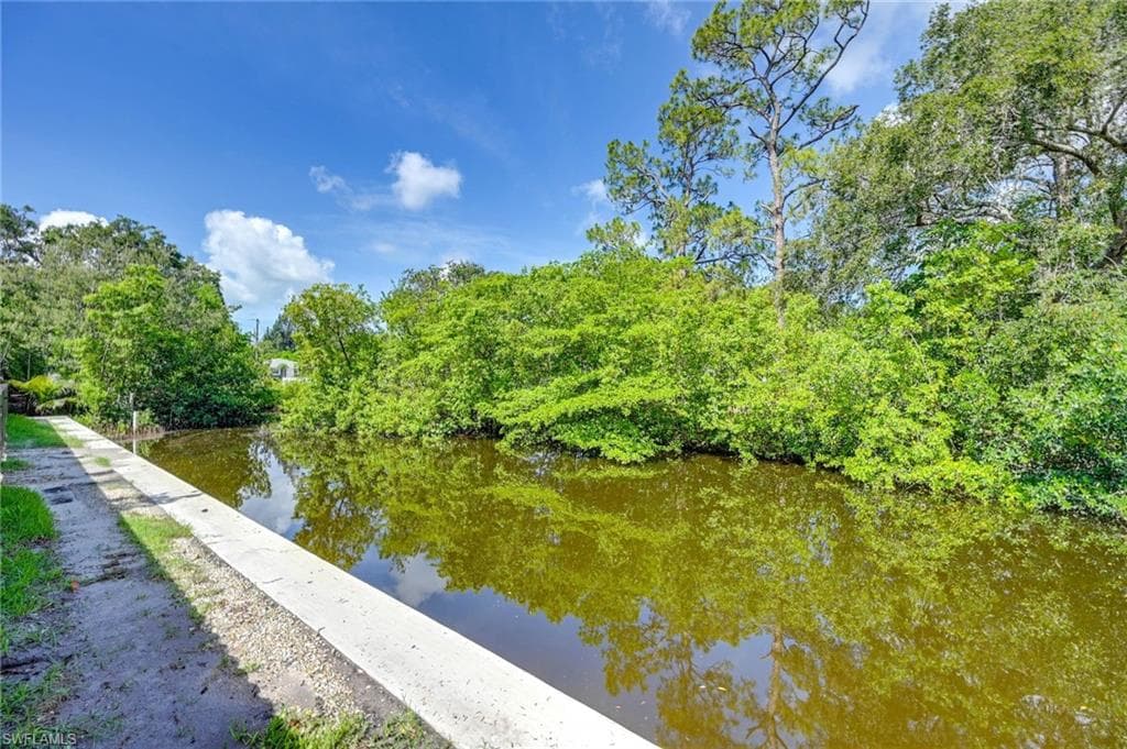 3384 Canal ST, NAPLES FL 34112-31